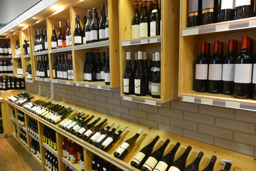Vente de vin blanc : explorez notre collection de vins blancs issus de cépages sélectionnés avec soin